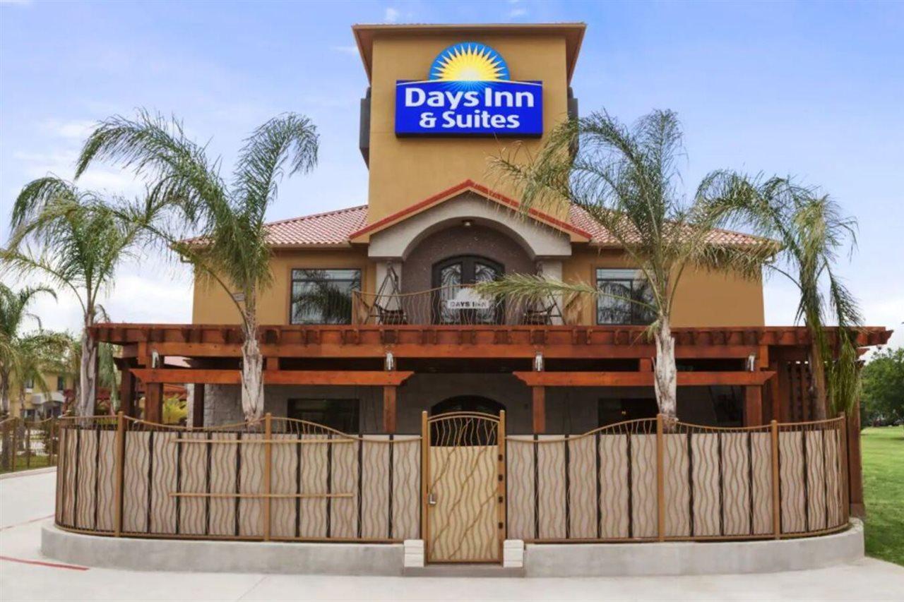 Days Inn & Suites By Wyndham Houston North-Spring Westfield Zewnętrze zdjęcie