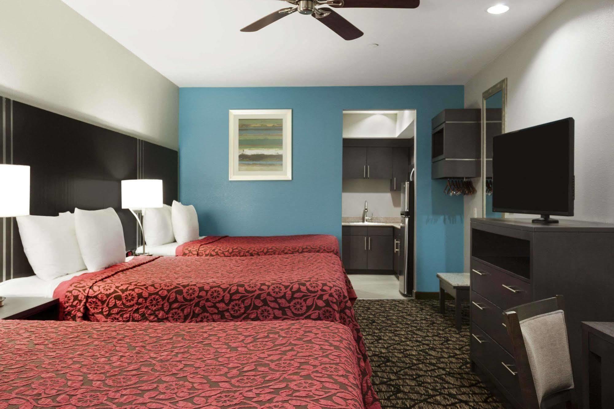 Days Inn & Suites By Wyndham Houston North-Spring Westfield Zewnętrze zdjęcie