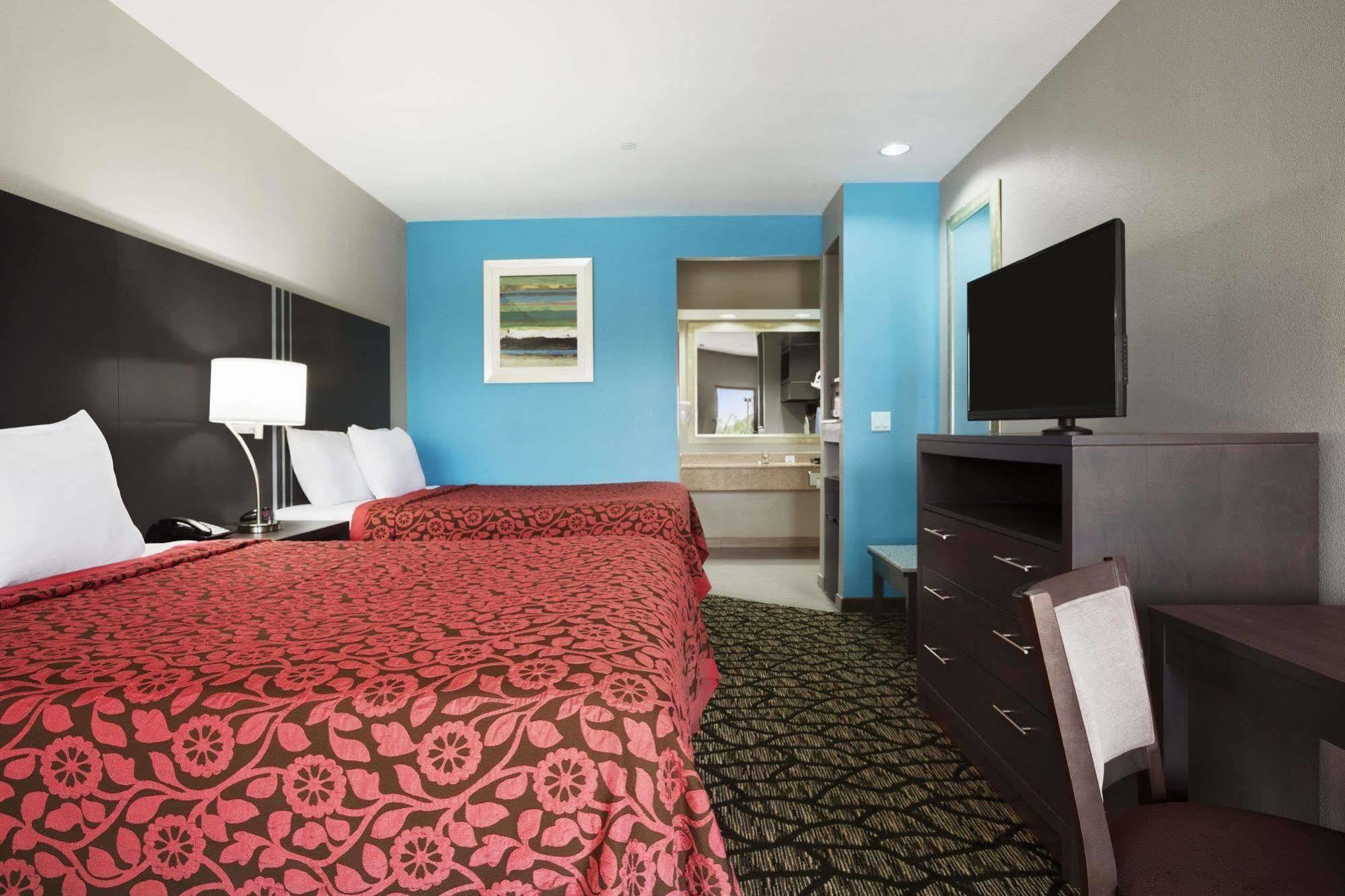 Days Inn & Suites By Wyndham Houston North-Spring Westfield Zewnętrze zdjęcie